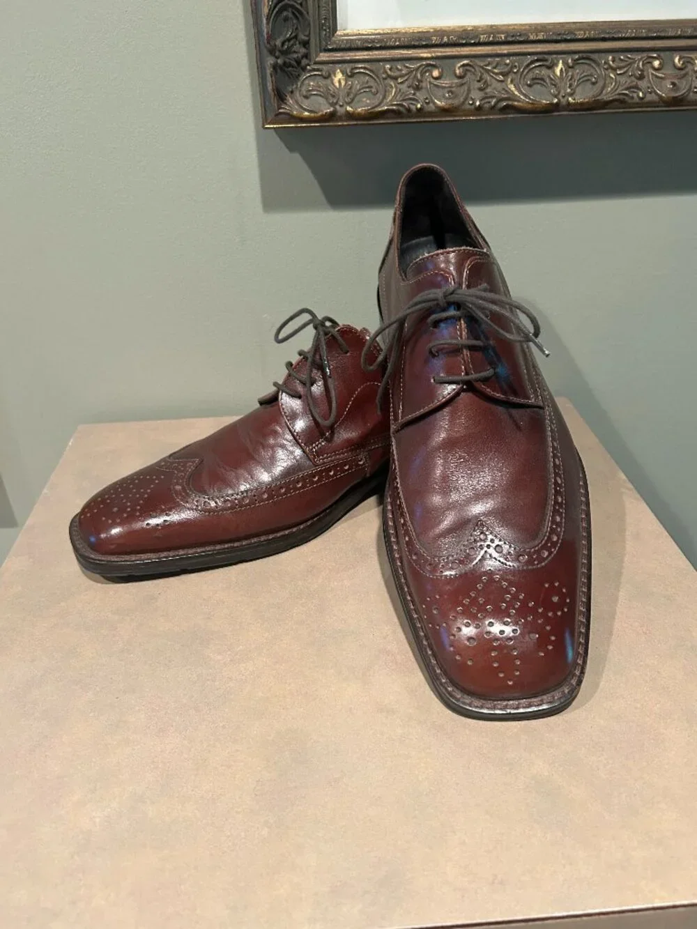 Men's Johnstone & Murphy Square Toe Wing Tipped Shoes - 10